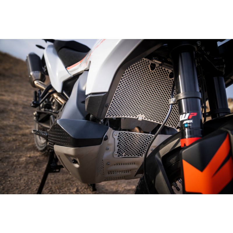 Radiator protection grille