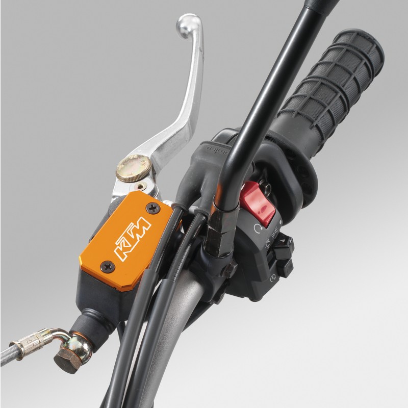 Brake reservoir cover