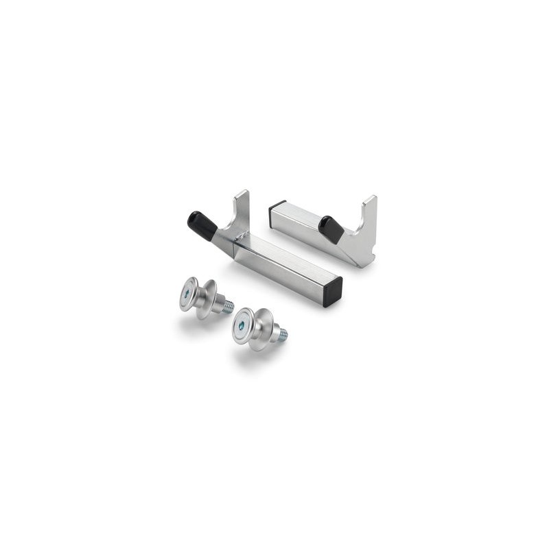 Retaining adapter